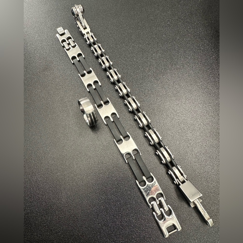 Silver and Black Bracelet and Ring Set